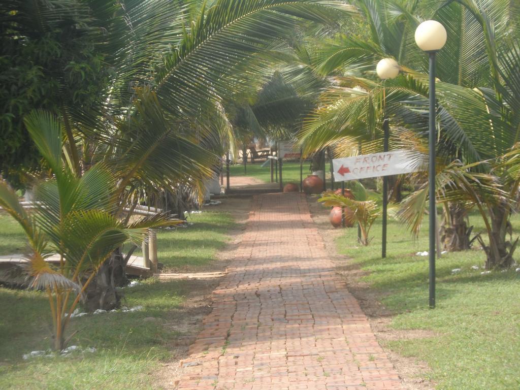 Legacy Tribe Beach Resort Prampram Exteriér fotografie